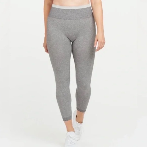 SPANX Heather Gray Seamless Leggings - Picture 3 of 3